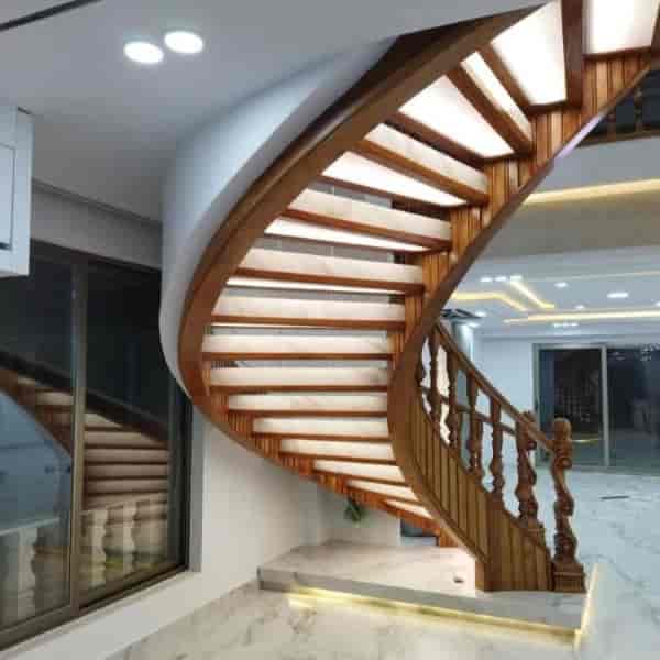 Wooden screw staircase